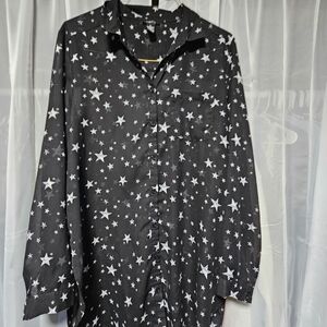 Rue21 Black and White Star Print Shirt